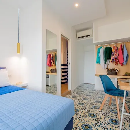 Dal Conte סורנטו